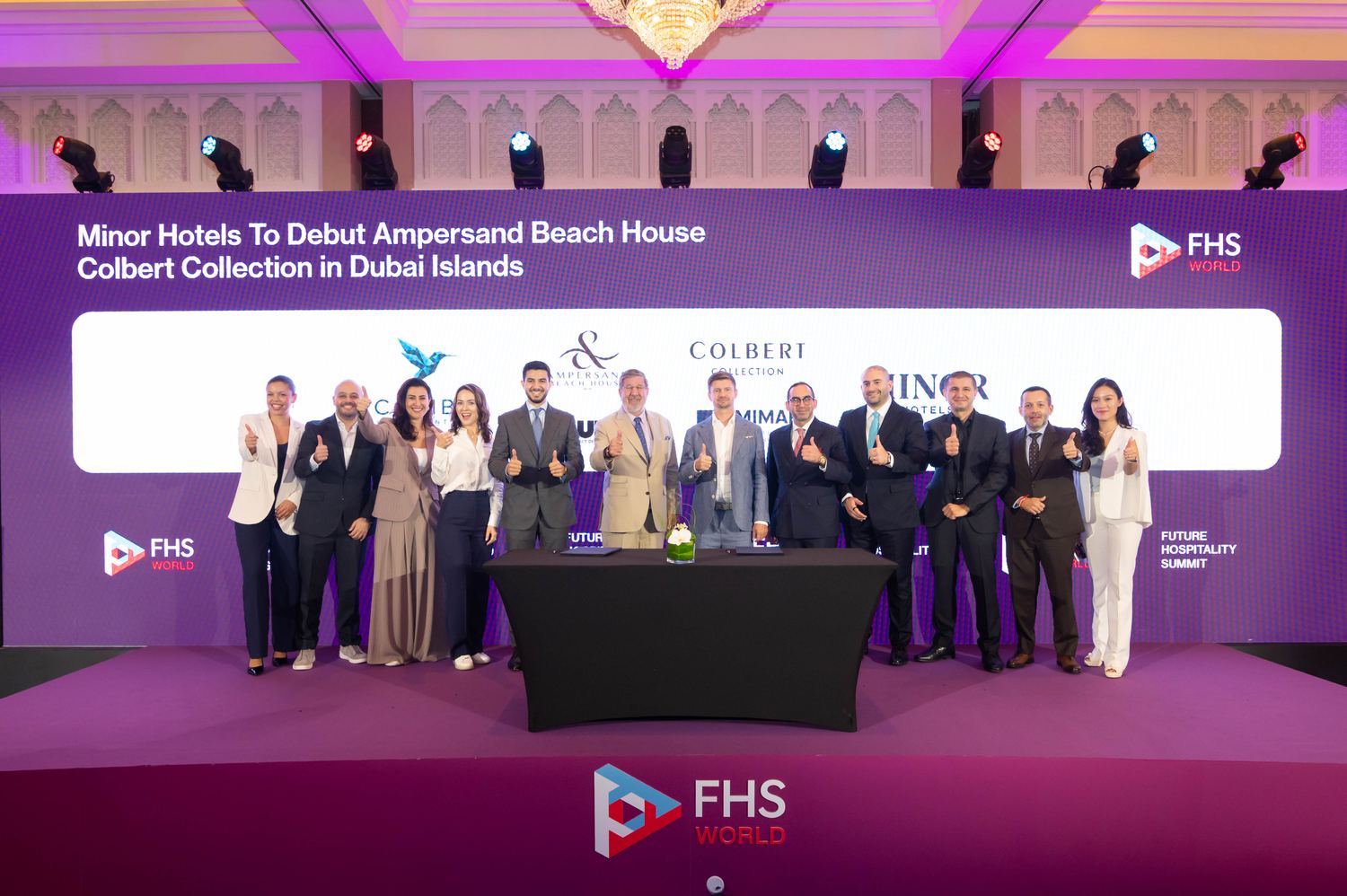 The full party on the Future Hospitality Summit stage